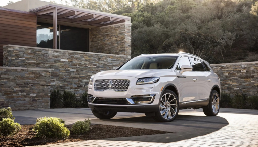 Crossover hạng sang Lincoln Nautilus 2019 được tung ra thị trường với giá 40.340 USD