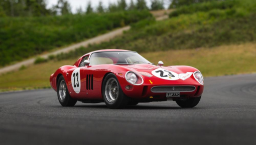 Chỉ 60 người trên toàn thế giới có thể mua chiếc siêu xe Ferrari này