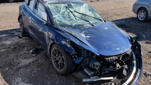 Thêm vụ tai nạn chứng minh độ an toàn và "đáng đồng tiền" của Tesla Model 3