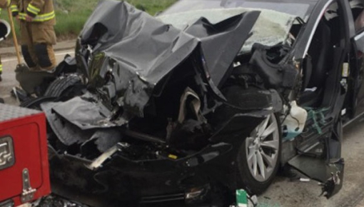 Nhân viên bán hàng Tesla bị tố cáo "cường điệu hóa" khả năng của Autopilot