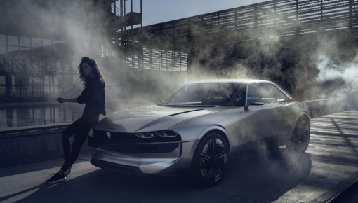 Peugeot e-Legend - bản tuyên ngôn về công nghệ với 16 màn hình trong nội thất