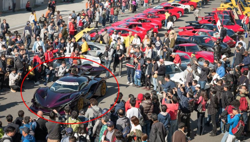 Siêu xe triệu đô Apollo Intensa Emozione lần đầu đến Nhật Bản đã được hàng trăm siêu xe đón tiếp
