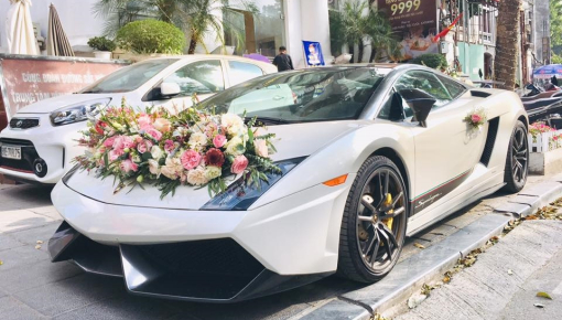"Bò già" Lamborghini Gallardo Superleggera độc nhất Việt Nam làm xe hoa trong những ngày cuối năm Mậu Tuất