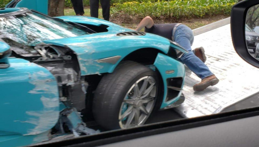 Chiếc siêu xe Koenigsegg CCXR từng thuộc sở hữu của Hoàng gia Qatar gặp tai nạn nghiêm trọng