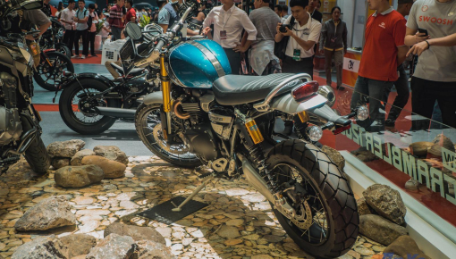 Triumph Scrambler 1200 xuất hiện đầy ấn tượng tại AutoExpo 2019