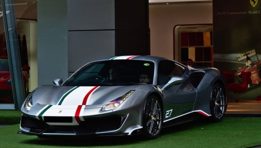Ferrari 488 Pista Piloti đầu tiên cập bến Singapore khiến nhà giàu Đông Nam Á "thèm khát"