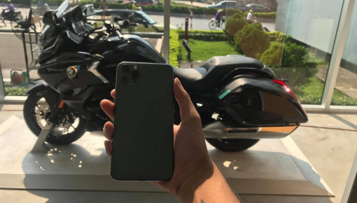 BMW Motorrad Long Biên tặng điện thoại iPhone 11 cho khách hàng mua xe mô tô?