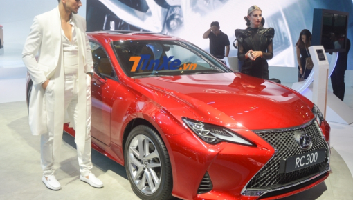 Coupe thể thao Lexus RC 300 2019 giá 3,3 tỷ đồng tại Việt Nam