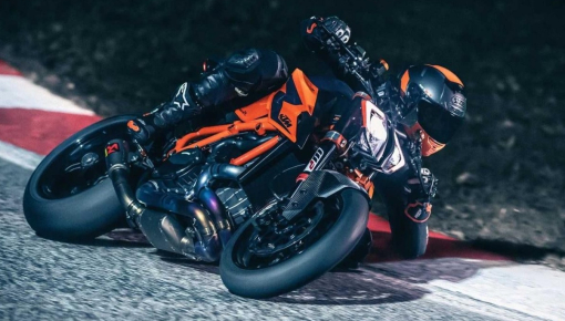EICMA 2019: Siêu naked bike KTM 1290 Super Duke R 2020 chính thức ra mắt