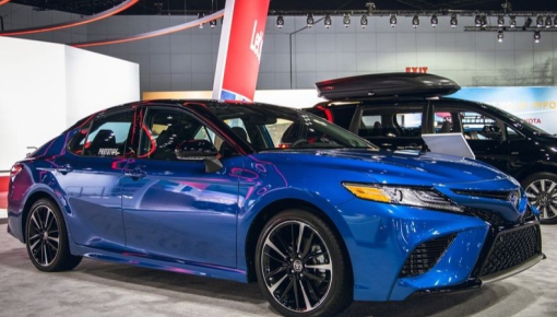 Cận cảnh Toyota Camry AWD 2020 - mẫu xe trở lại thị trường sau 28 năm vắng bóng