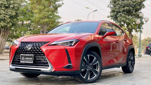 Lexus UX 2020 đầu tiên về Việt Nam cận Tết Nguyên đán