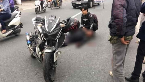 Kawasaki Z300 của biker Tới Tài Tử gặp nạn ở Hà Nam, một người bị thương