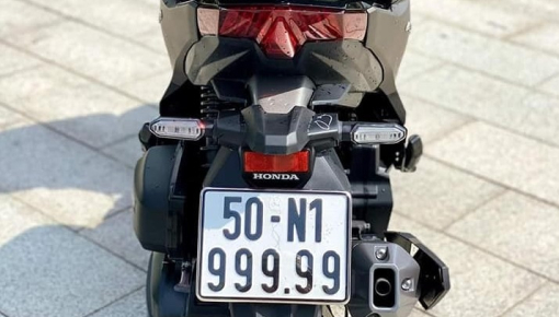 Choáng với xe ga Honda Vario mang biển ngũ quý 9 được rao bán 900 triệu đồng