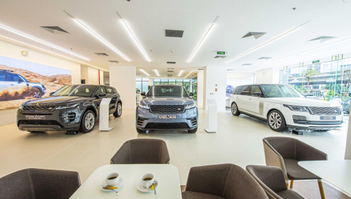 Jaguar Land Rover khai trương đại lý chính hãng mới tại Hà Nội, khách hàng có thể lái thử Range Rover Autobiopgraphy LWB