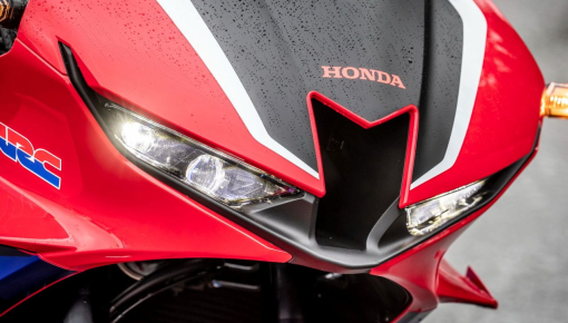 Honda CBR600RR tiếp tục lộ ảnh chi tiết, có thêm tuỳ chọn QuickShift
