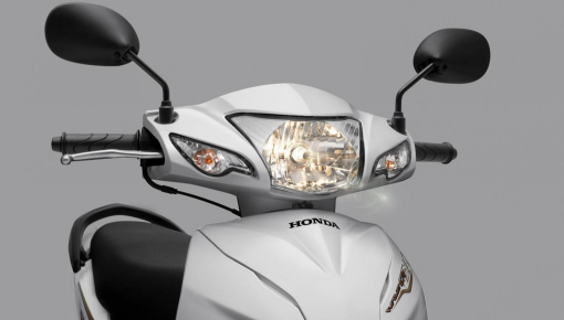 Honda Việt Nam giới thiệu xe số "quốc dân" Wave Alpha phiên bản mới tích hợp tính năng tự bật đèn pha