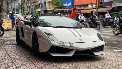 Lamborghini Gallardo LP570-4 Spyder Performante độc nhất Việt Nam lần đầu tiên vào Sài thành