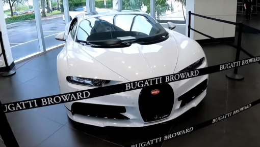 Giá thuê siêu xe Bugatti Chiron Sport khiến "nhà giàu cũng khóc"