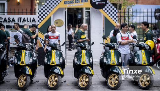 Vì sao Vespa GTS 300 HPE Racing Sixties không sử dụng màn hình thông minh Vespa MIA