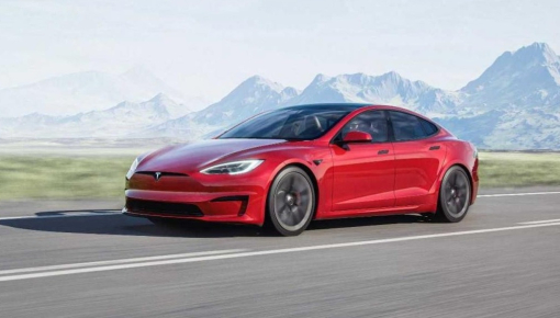 Tesla Model S 2021 trình làng với vô lăng như máy bay và máy tính chơi game tích hợp trên xe