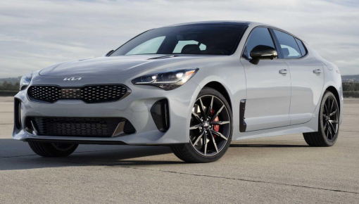 Xe thể thao Kia Stinger 2022 mới ra mắt đã có phiên bản đặc biệt, chỉ bán 250 chiếc/tháng