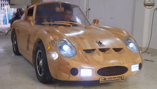 Thợ Bắc Ninh đổi chiếc Ferrari GTO 250 bằng gỗ tự chế tạo lấy xe sang Mercedes-Benz GLA