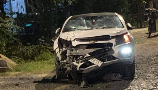 Quảng Nam: Ô tô con Chevrolet Cruze tông liên hoàn 3 xe máy khiến 3 người thương vong