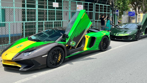 Mới vào Việt Nam, siêu xe Lamborghini Aventador SV đã nhanh chóng được mang đi thay áo cấp tốc