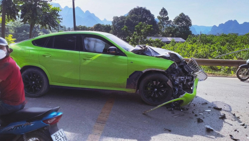 Xôn xao với hình ảnh vụ tai nạn xe ở Hoà Bình khiến BMW X6 nát đầu, chủ xe tiết lộ do phụ nữ lái