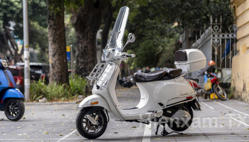 "Hàng hiếm" Vespa LX125 i-Get 2023 bất ngờ xuất hiện tại Việt Nam