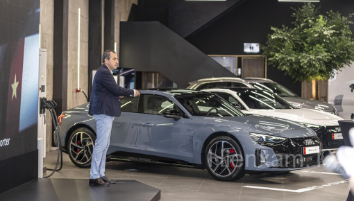 Trải nghiệm "nhà giàu" khi mang Audi E-Tron GT đi sạc điện