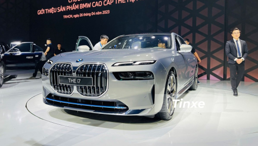 BMW i7 2023 gia nhập phân khúc xe điện hạng sang tại Việt Nam, so kè cùng Mercedes-EQS