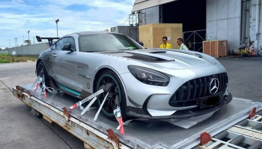 Showroom chuyên bán xe hypercar cho đại gia Việt mới nhập Mercedes-AMG GT Black Series