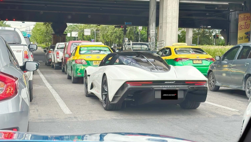 Siêu xe 3 chỗ ngồi McLaren Speedtail dù Minh "Nhựa" có thích đến mấy cũng không thể mua đã lăn bánh tại Thái Lan