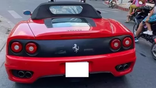 "Qua" Vũ tiện tay sắm luôn chiếc Ferrari 360 Spider còn xót lại trên thị trường, vẫn là đẳng cấp của nhà sưu tập xe hàng đầu Asean