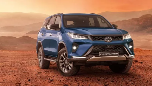 Toyota Fortuner 2024 phiên bản chỉ tốn 7,3 lít/100 km chính thức trình làng