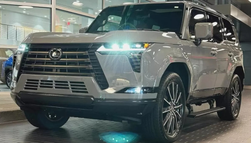 SUV hạng sang Lexus GX thế hệ mới được lên lịch ra mắt Việt Nam trong tháng này, giá gần 6 tỷ đồng