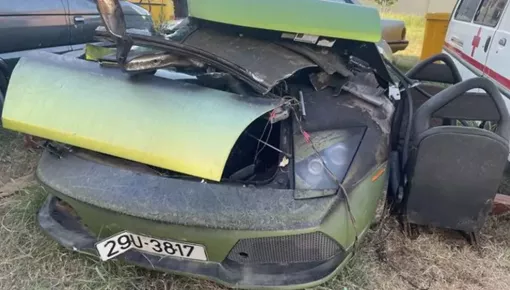 Hình ảnh siêu xe Lamborghini Murcielago nhập lậu sau khi bị tiêu hủy khiến không ít người xót xa