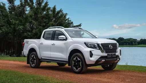 Nissan Navara phiên bản mới ra mắt Việt Nam với giá rẻ hơn trước