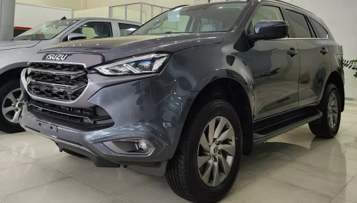 Isuzu Mu-X giảm giá đến 200 triệu đồng, bản cao cấp nhất rẻ như bản tiêu chuẩn của Toyota Fortuner