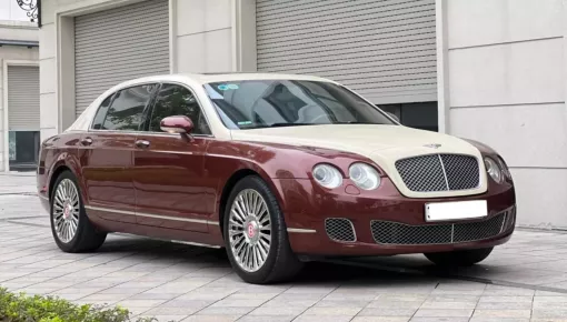 Xe siêu sang đình đám một thời Bentley Continental Flying Spur được chào bán ngang Toyota Camry