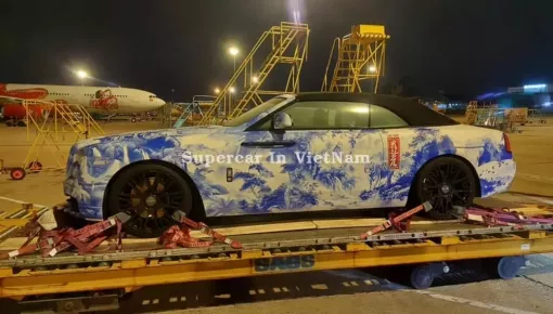 Rolls-Royce Dawn mới về Việt Nam tham dự Gumball 3000 gây thích thú với bộ áo giống gốm sứ