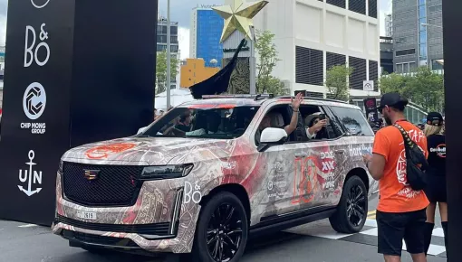 Ngắm SUV hạng sang Cadillac Escalade của Mỹ nhưng lại mang phong cách chiến binh Samurai