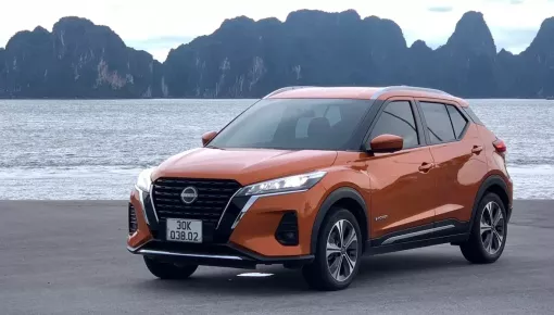 Nissan Kicks tiếp tục được đại lý giảm giá hơn 240 triệu đồng để xả hàng tồn