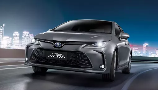 Vén màn Toyota Corolla Altis 2024 với phiên bản hybrid tiết kiệm xăng hơn nhờ pin mới