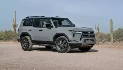 Lexus GX đang "làm mưa làm gió" ở Việt Nam đã có phiên bản 2025 tại nước ngoài, giá tăng đáng kể