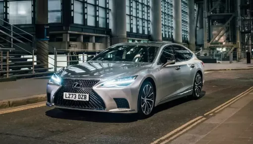 "Xe nhà giàu" Lexus LS bị ngừng bán vì không cạnh tranh được với người anh em LM