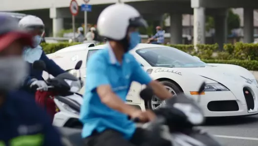 Tròn 13 năm Bugatti Veyron xuất hiện tại Việt Nam: 3 dấu ấn quan trọng