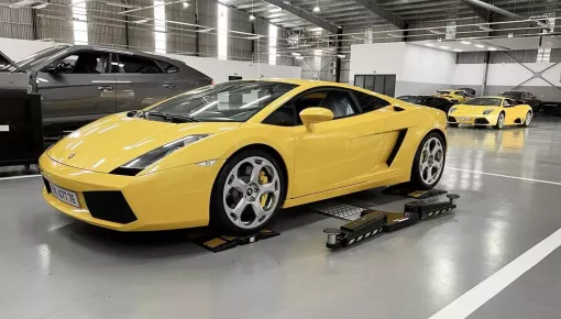 "Nuôi bò" Lamborghini Gallardo gần 23 tuổi liệu có tốn kém?