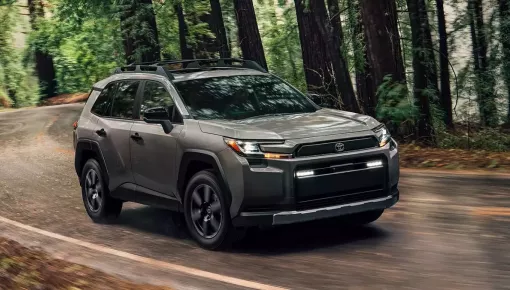 Toyota RAV4 2026 chính thức trình làng, chỉ dùng động cơ hybrid, phả hơi nóng lên Honda CR-V